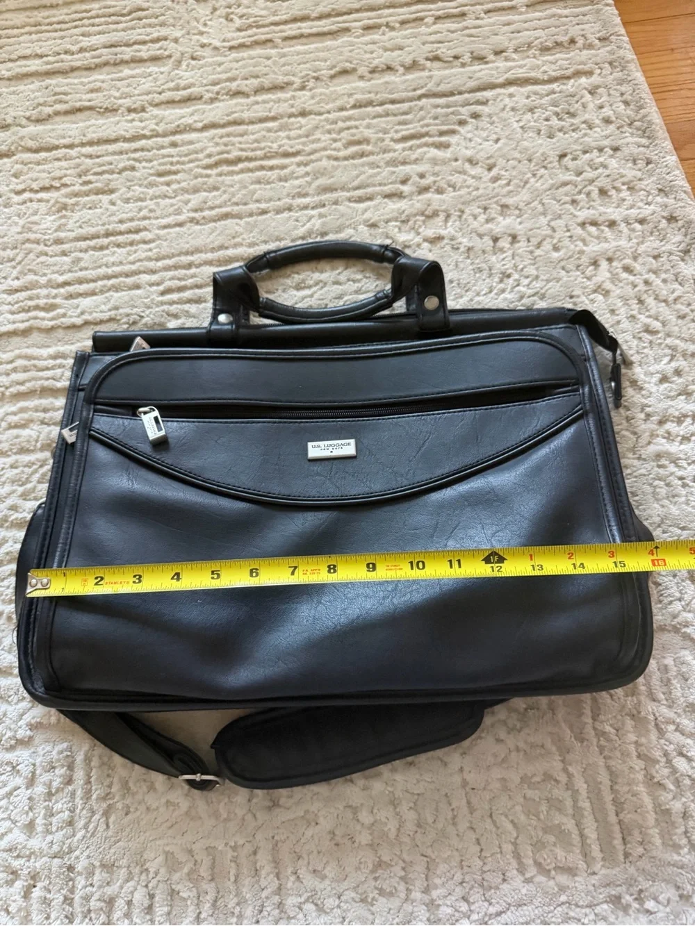 US Luggage New York Classic Black Leather Briefcase